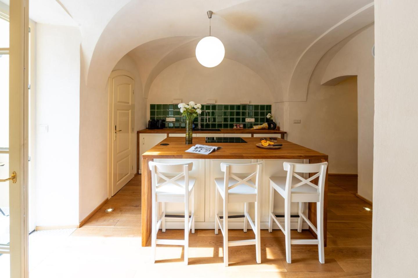 Apartment Days - Lavish In The Heart Of Prague's Old Town Prague