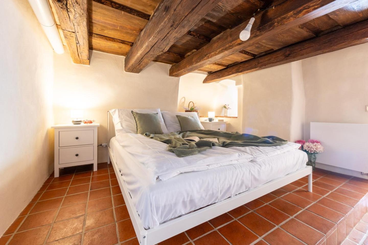 Apartment Days - Lavish In The Heart Of Prague's Old Town *
